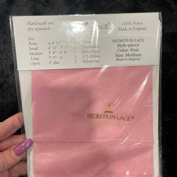 Secrets in Lace White Hosiery - Picture 3 of 3